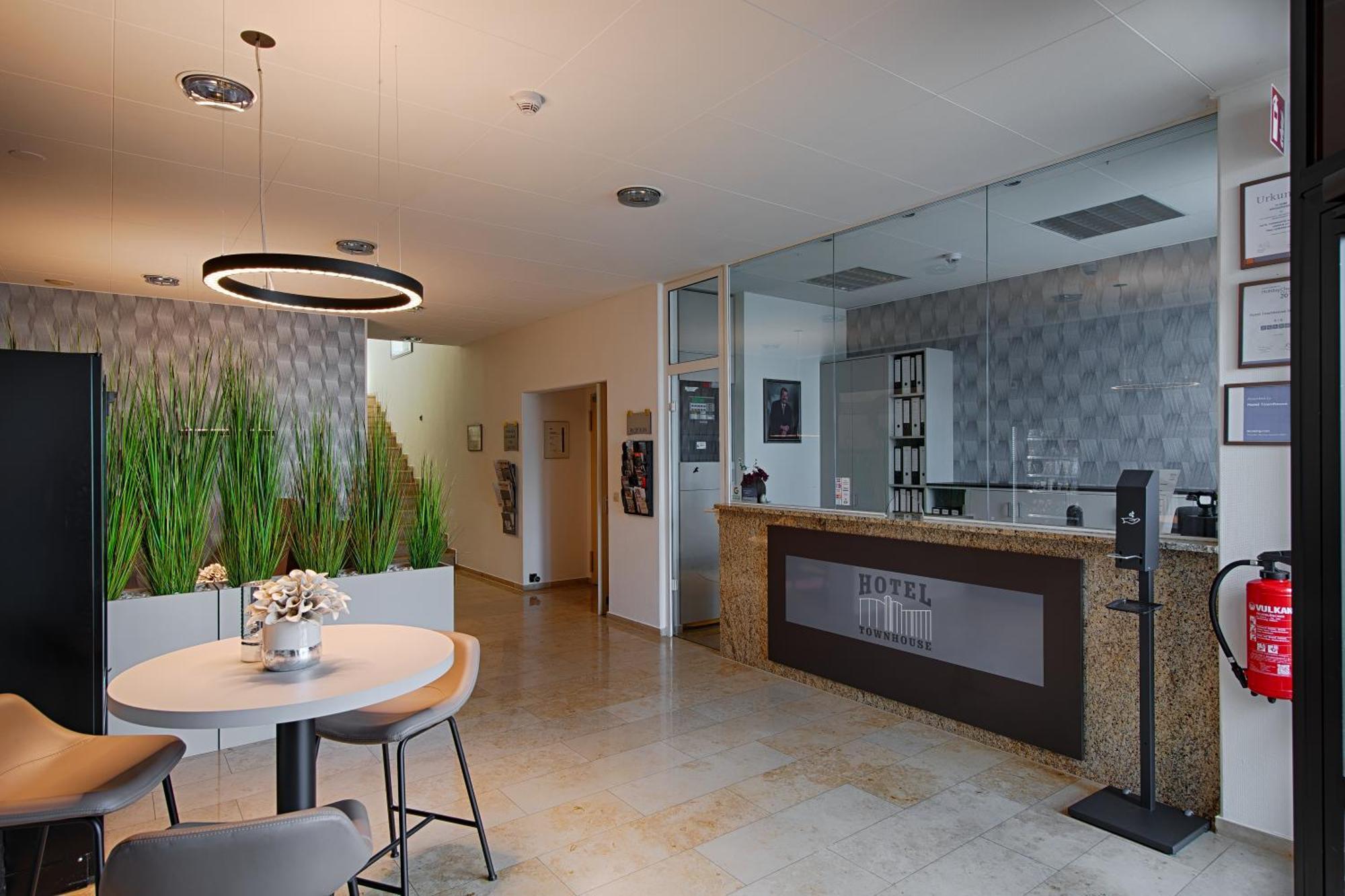 Hotel Townhouse Dahlewitz  Екстер'єр фото