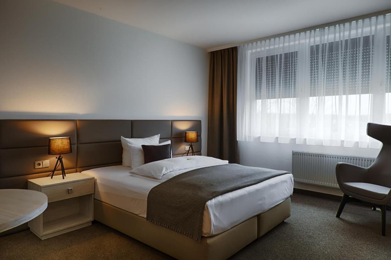 Hotel Townhouse Dahlewitz  Екстер'єр фото