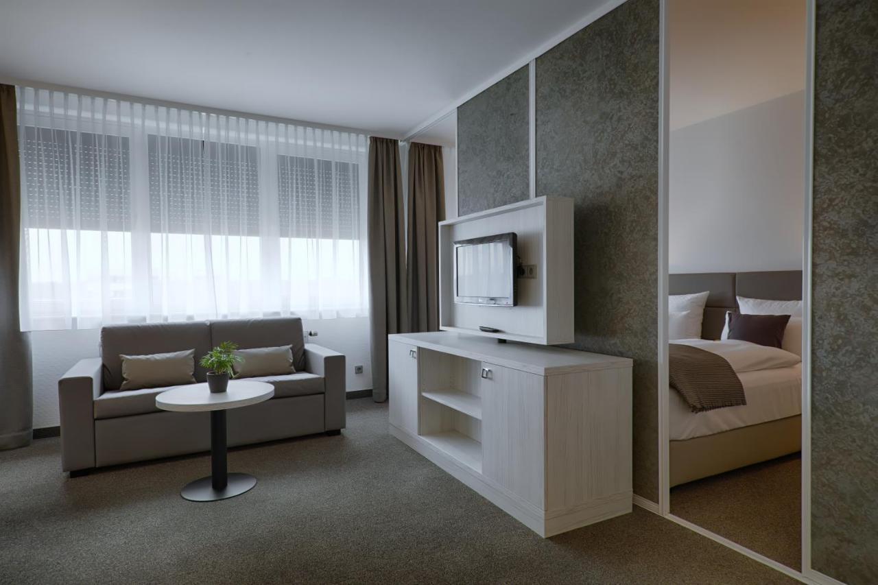 Hotel Townhouse Dahlewitz  Екстер'єр фото