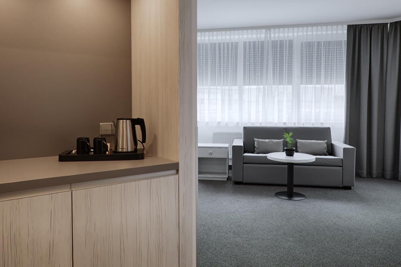 Hotel Townhouse Dahlewitz  Екстер'єр фото